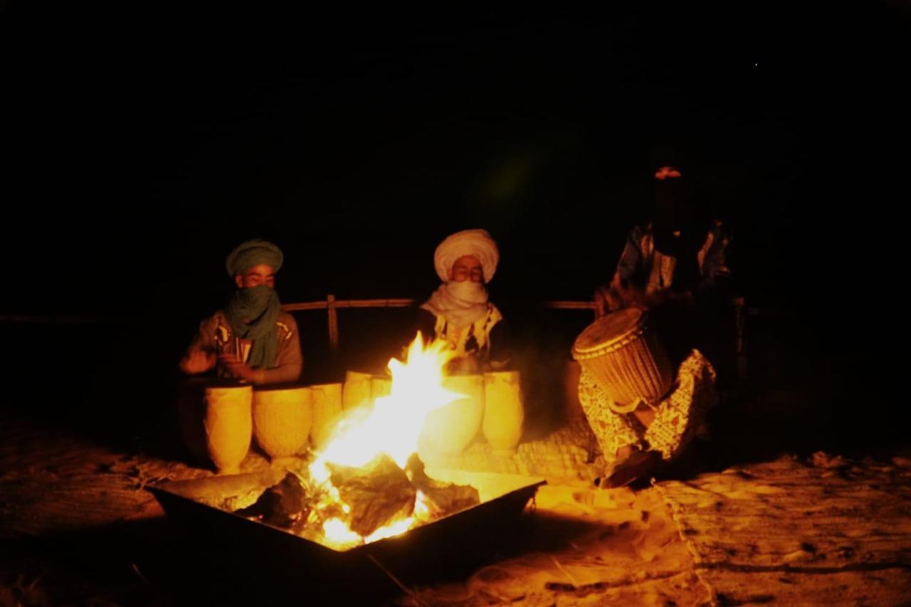 Tourza Desert Camp "Tents With Heating" Мерзуга Экстерьер фото